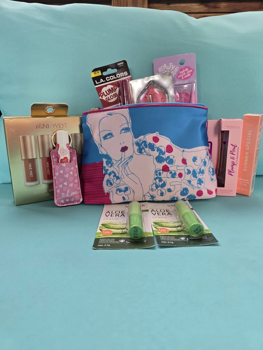 Nine West & Estee Lauder 14 Pc. Makeup Essentials Beauty Bundle